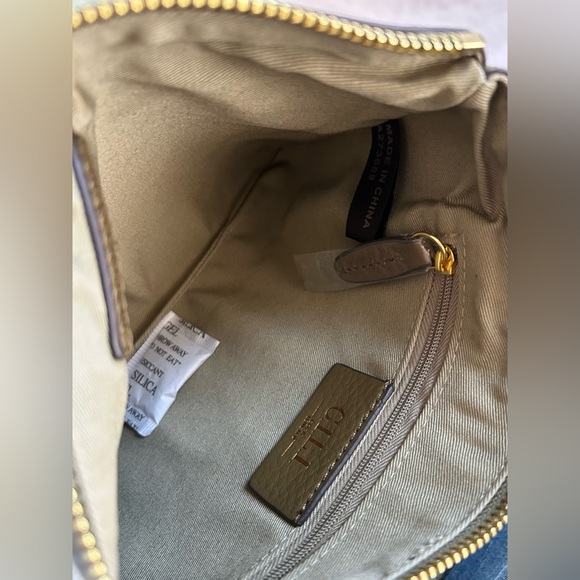 G.I.L.I. Got It Love It Leather Camouflage Clutch with Tassel - Picture 5 of 6